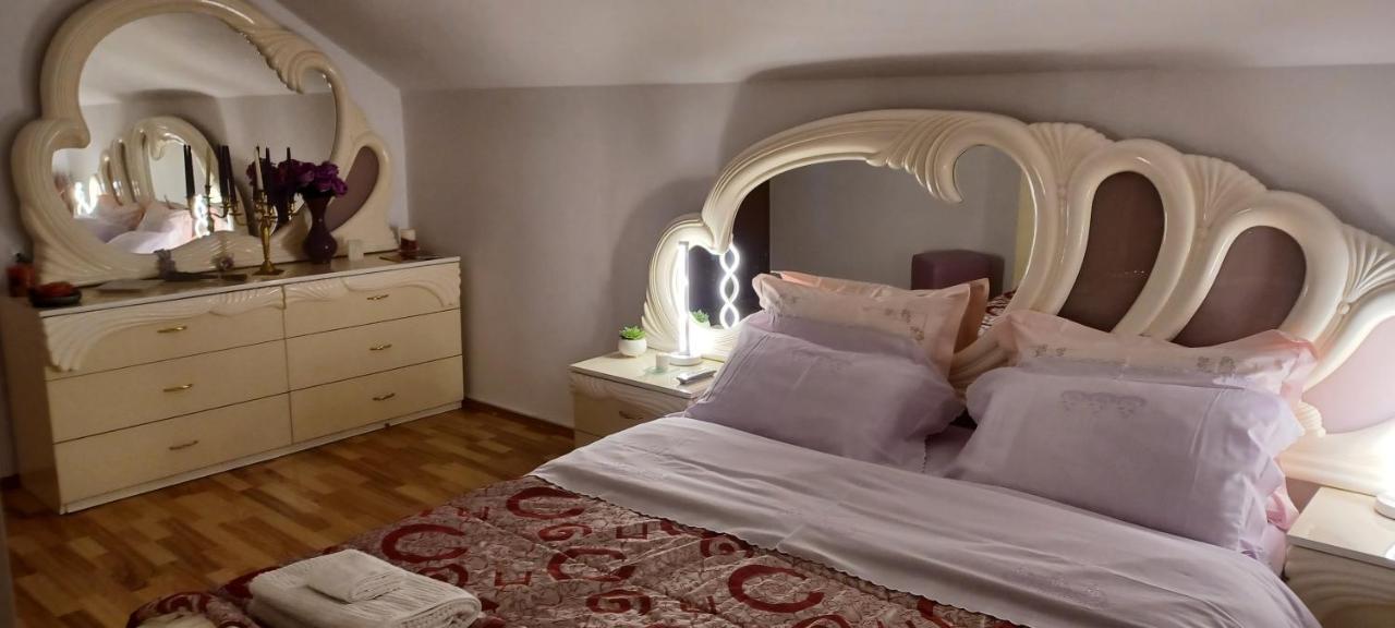 Вилла Casa Irina Пьятра-Нямц Экстерьер фото